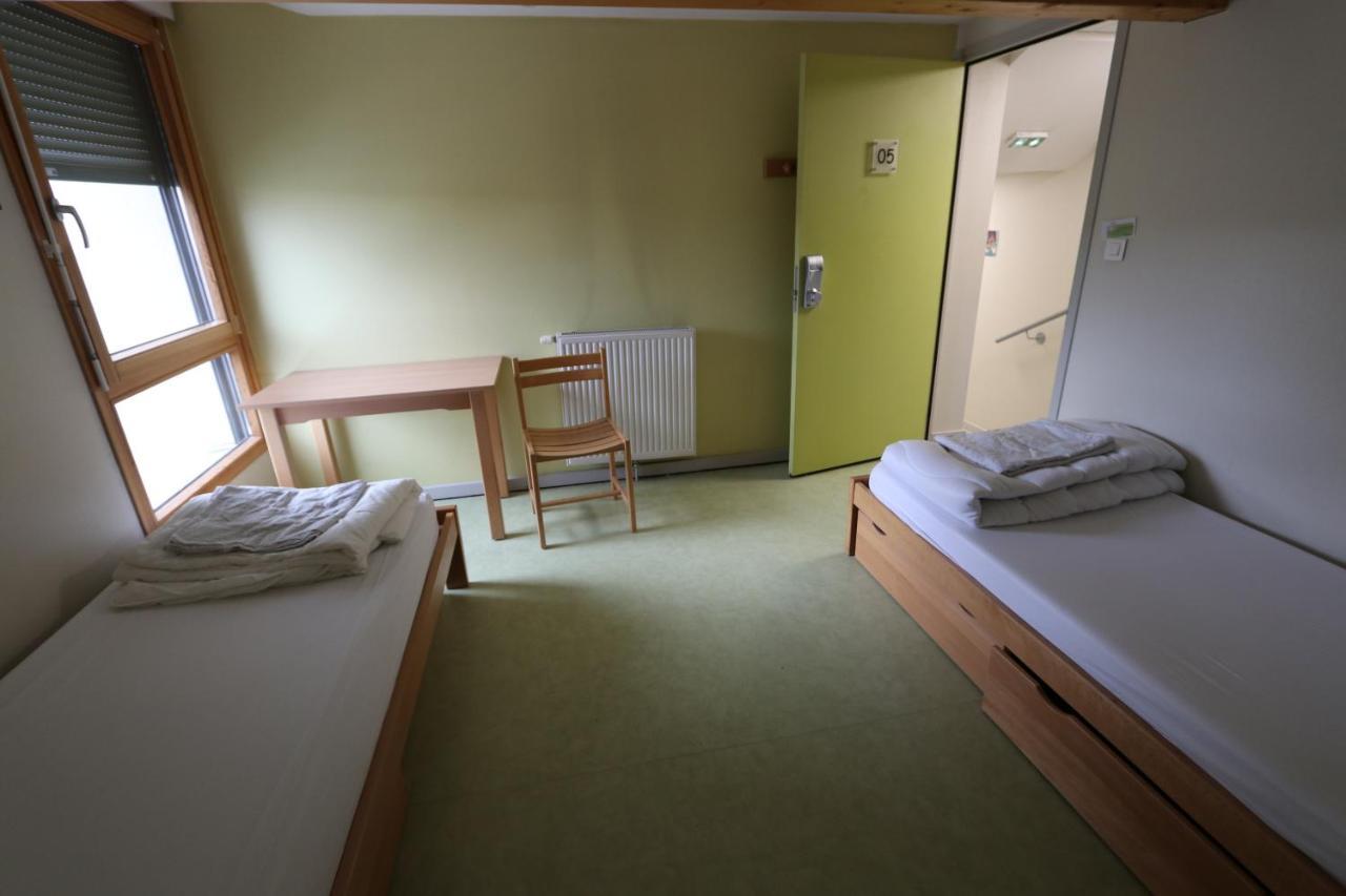 Auberge De Jeunesse Hi Pontarlier Kültér fotó