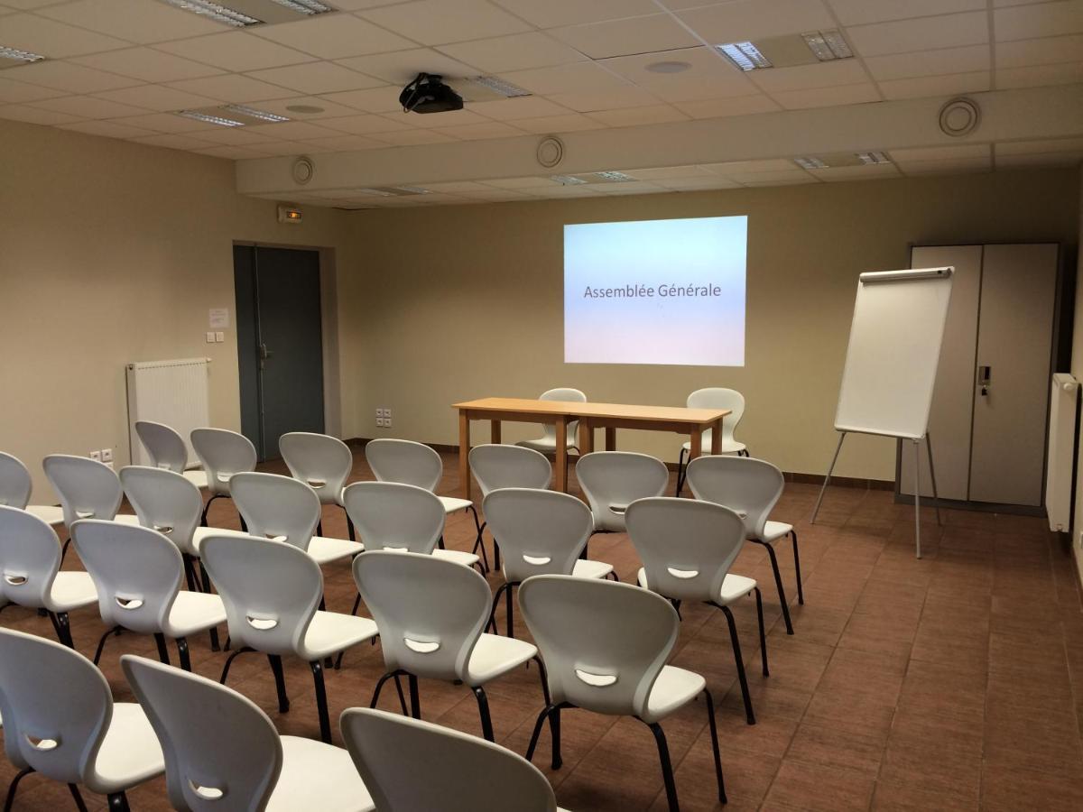 Auberge De Jeunesse Hi Pontarlier Kültér fotó
