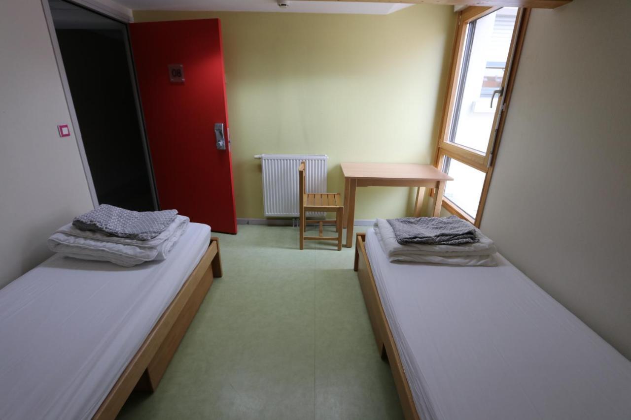 Auberge De Jeunesse Hi Pontarlier Kültér fotó