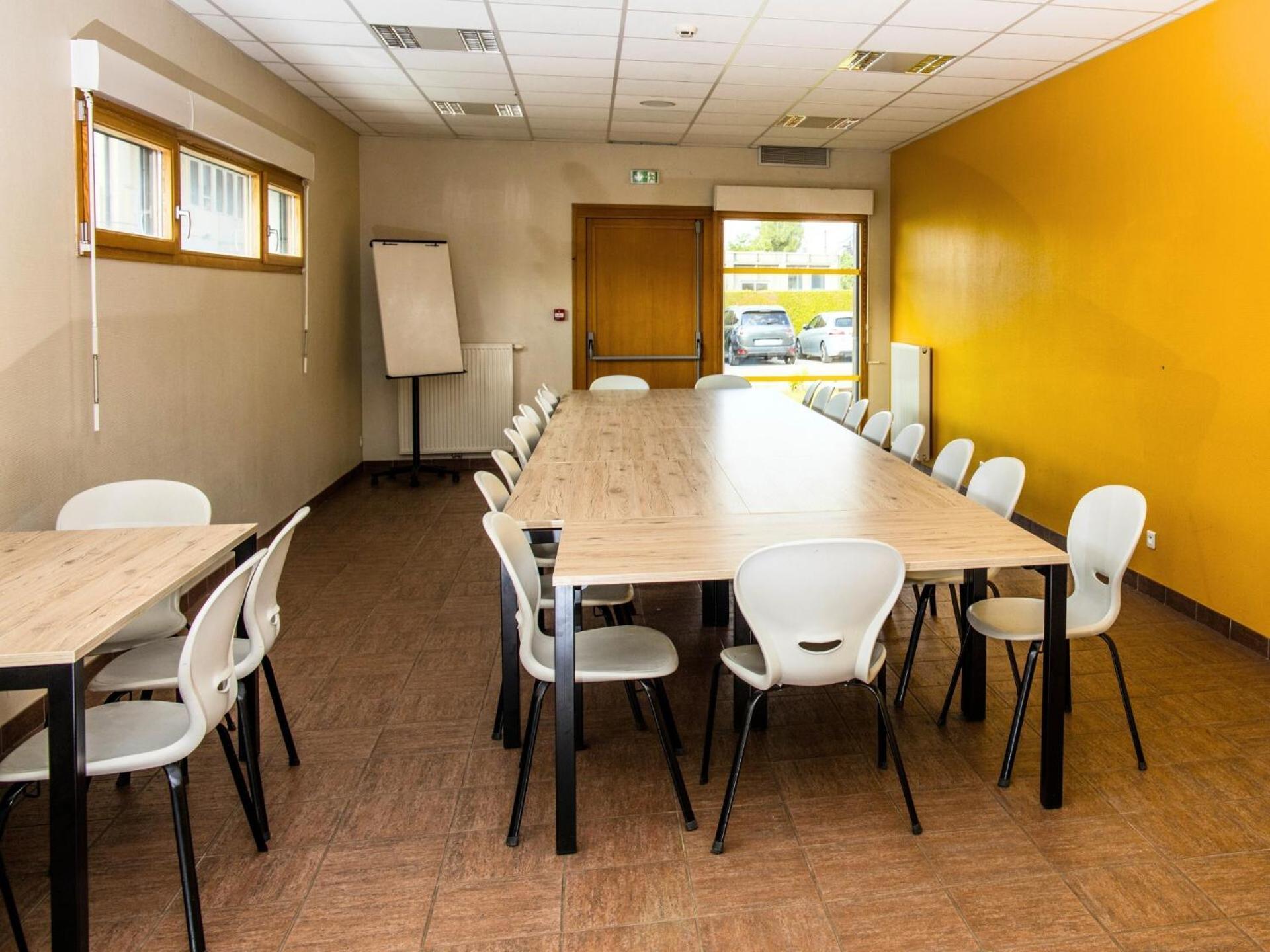 Auberge De Jeunesse Hi Pontarlier Kültér fotó