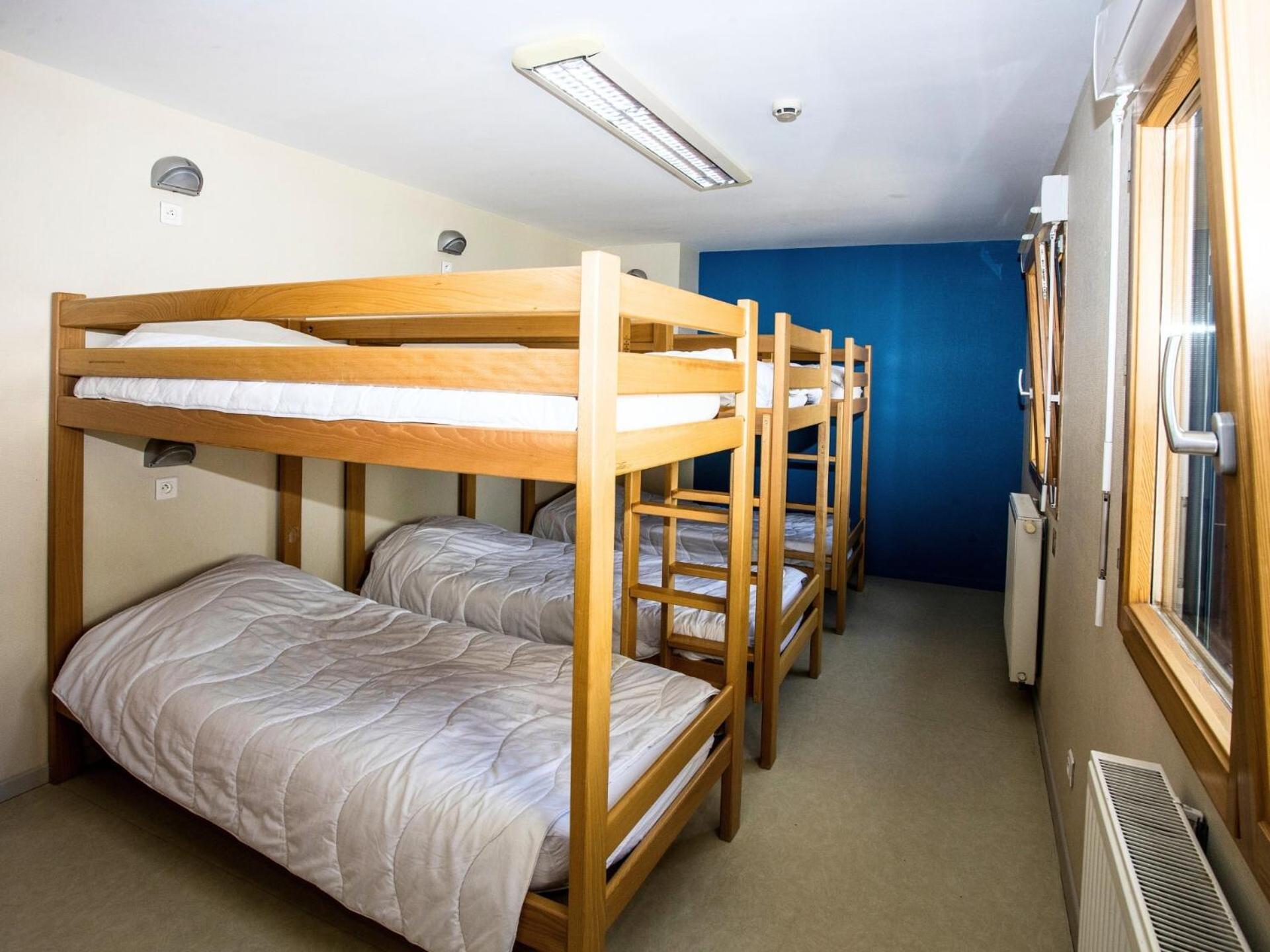 Auberge De Jeunesse Hi Pontarlier Kültér fotó